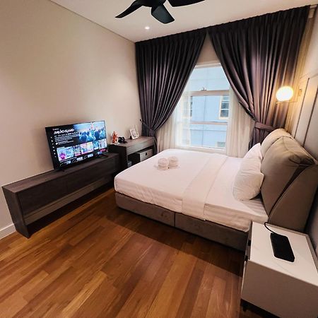 Sky Suites At Klcc By Mitstay Kuala Lumpur Exterior photo